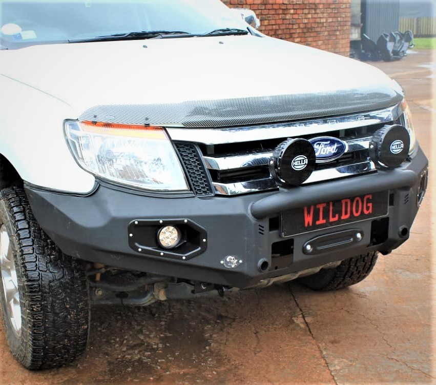 front-replacement-bumper-k9-ford-pre-facelift-black-with-nudge