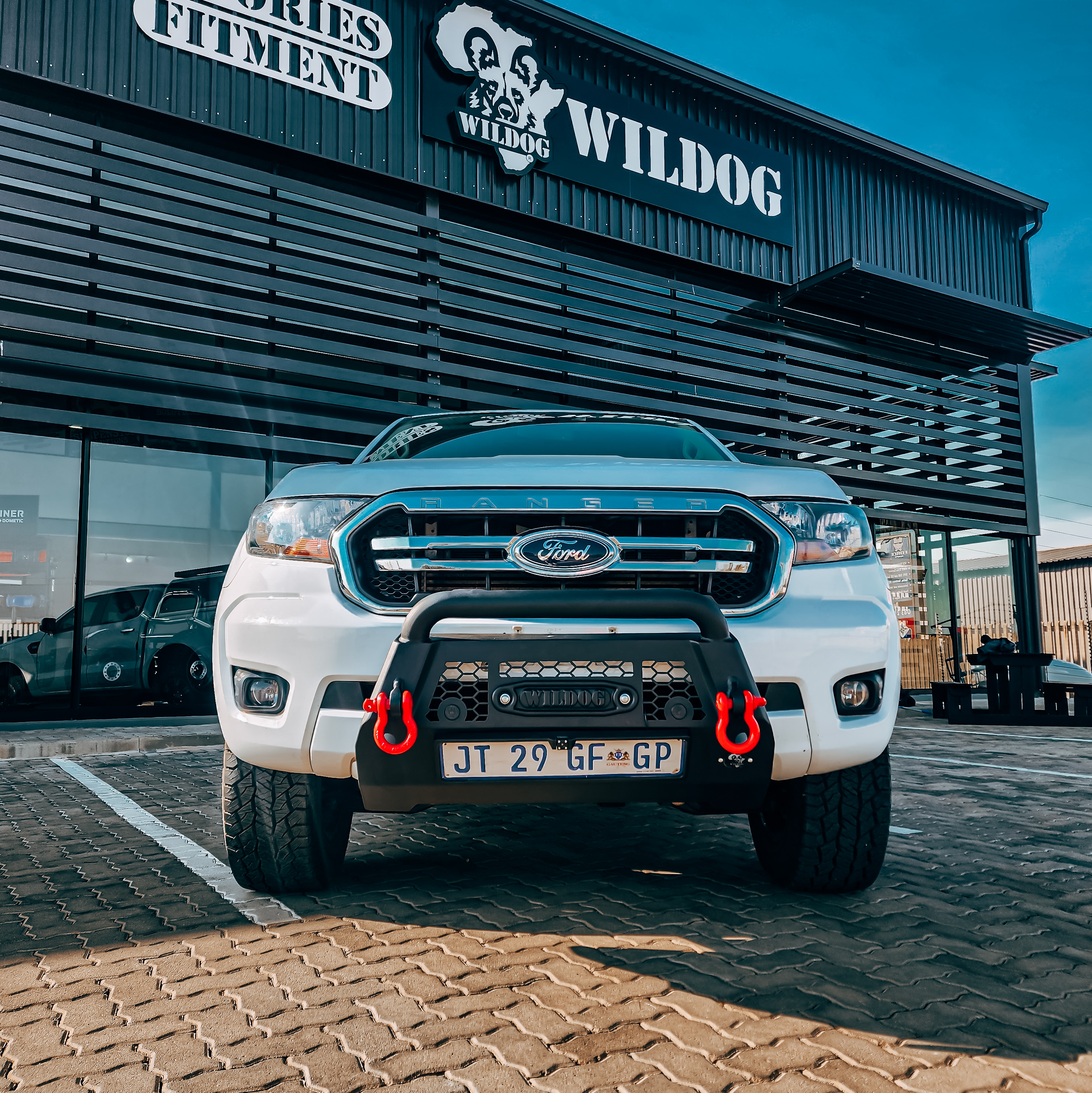 bulldog-nudge-ford-ranger